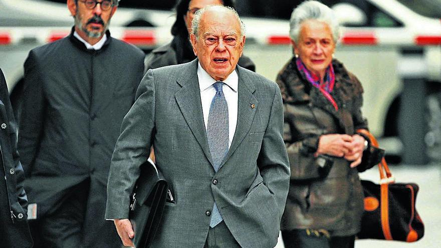 Jordi Pujol i Marta Ferrusola, abans de declarar a l&#039;Audiència Nacional el 2016.