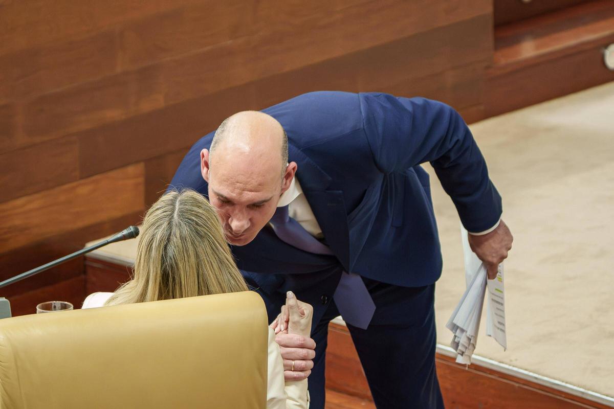 Galería | Segunda sesión del debate de investidura a María Guardiola