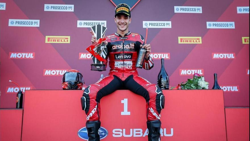 Histórico fin de semana de Iker Lecuona en Donington Park