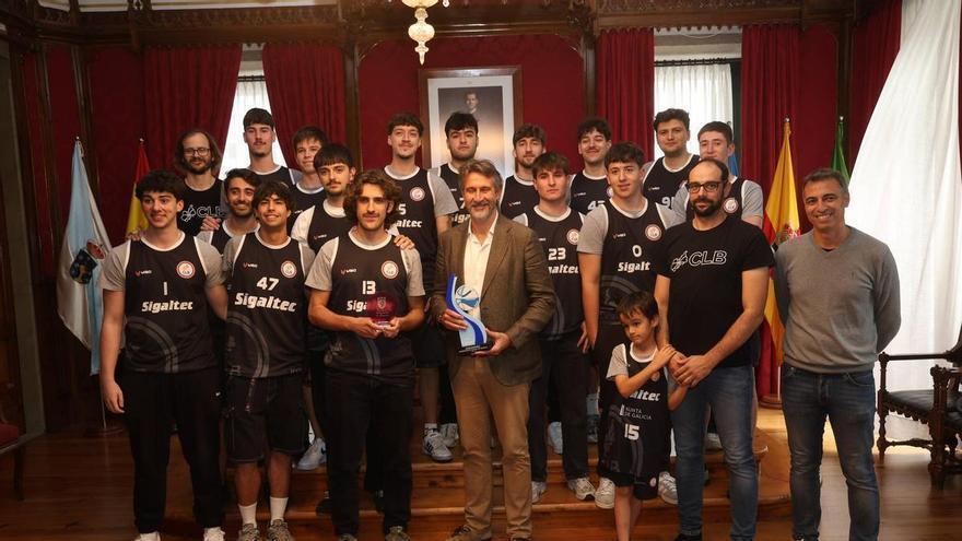 El Concello de Vilagarcía felicita al Sigaltec por el ascens