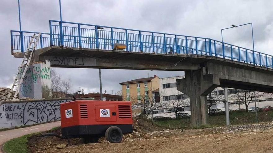 Obras de mejora de la pasarela de Pumarín