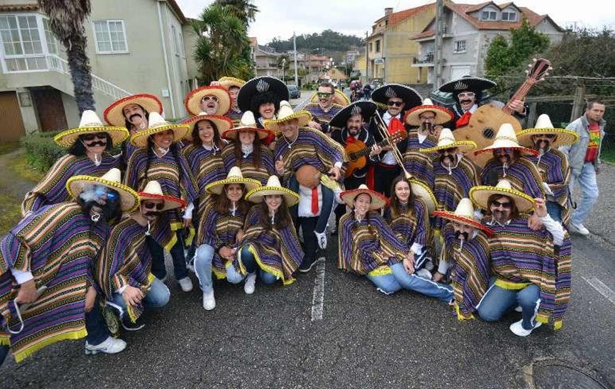 Construcciones Trump, disfraces reciclados y el Humol Almadiño, premios del Carnaval de Poio
