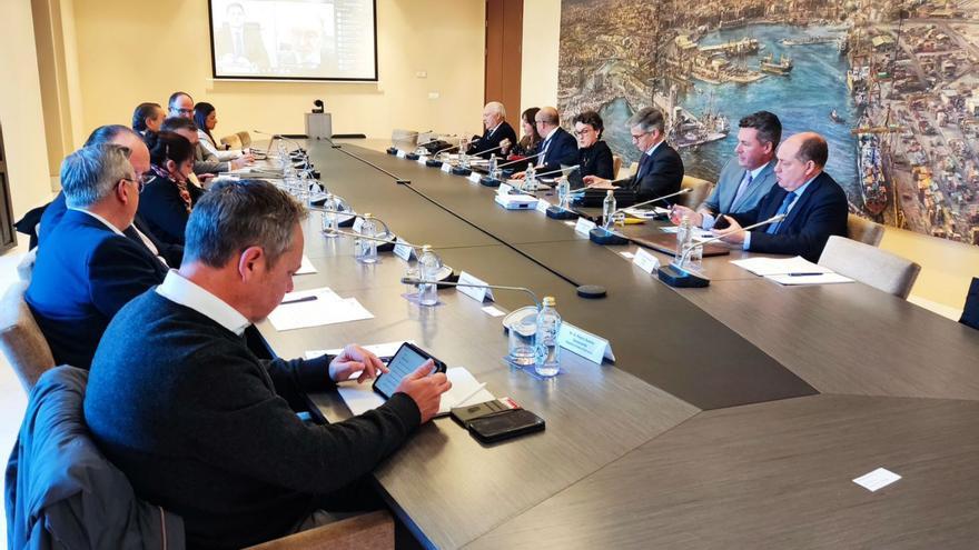 Un momento de la reunión del consejo de administración de la APV, ayer. | LEVANTE-EMV