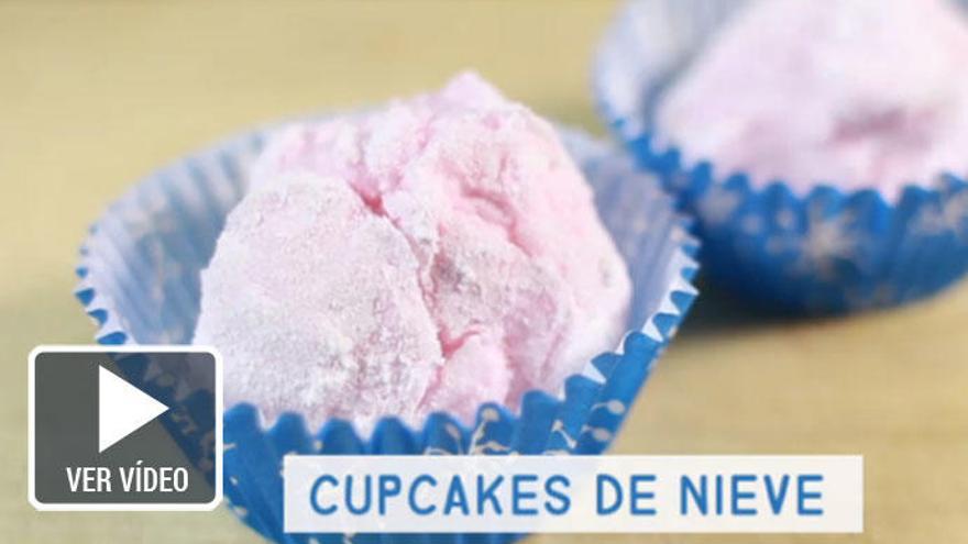 Aprende a hacer cupcakes de bolas de nieve