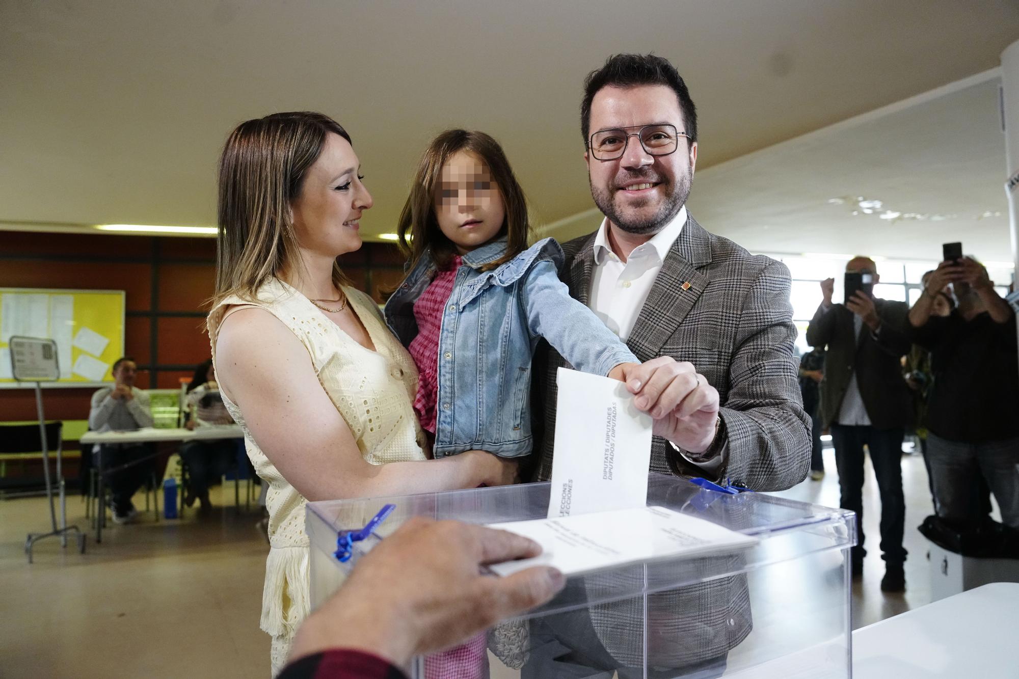 Jornada electoral en Cataluña. Votación de Pere Aragonès