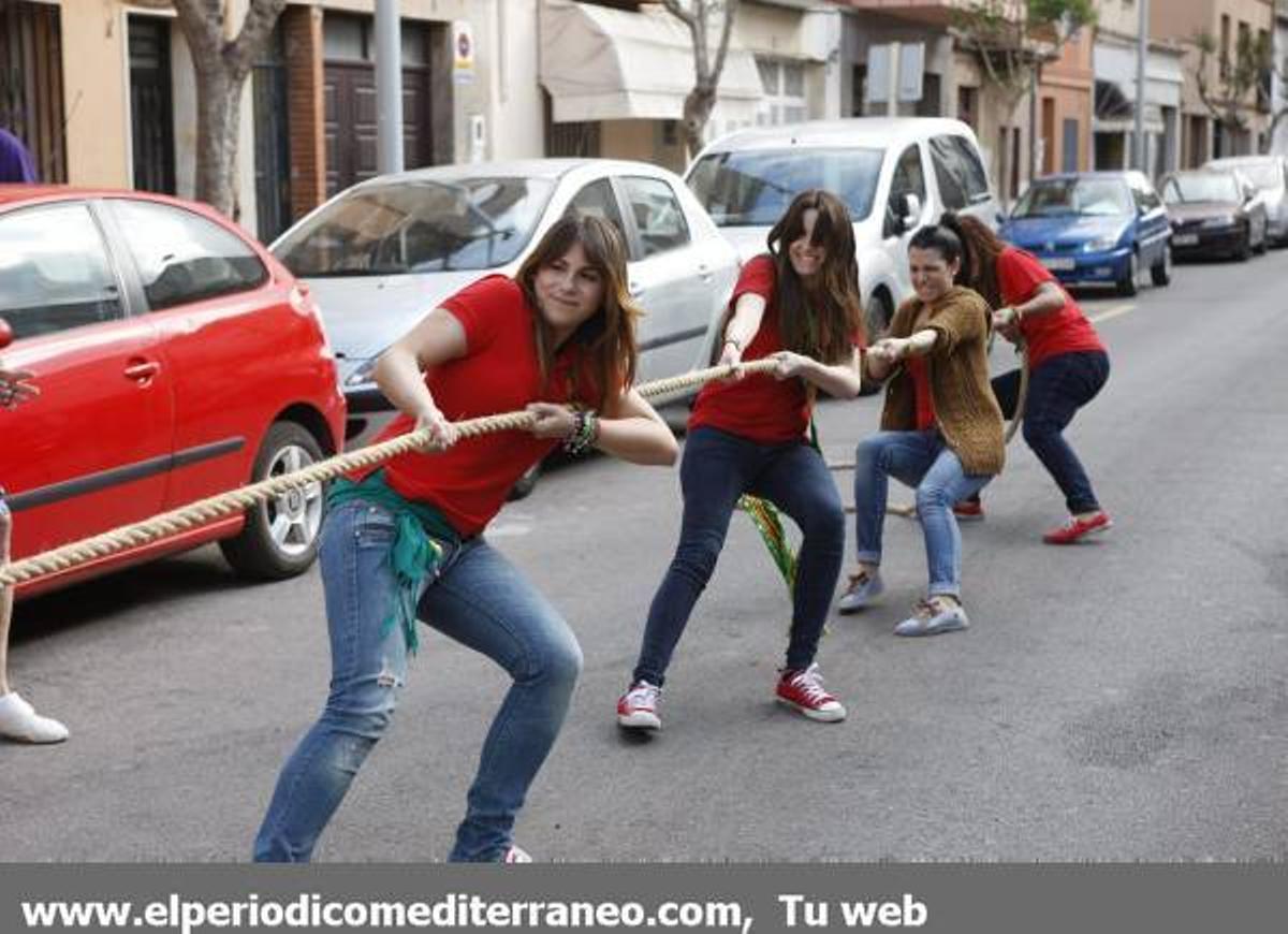 GALERÍA DE FOTOS - Fiestas de San Pascual concurso de tiro de cuerda