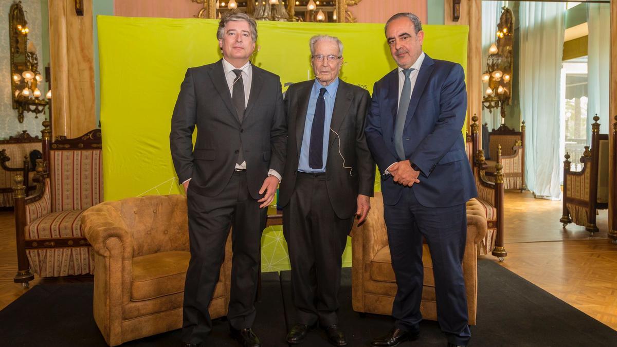 Martín Sanz, Garrigues Walker e Ignacio Amirola, presidente de Ineca