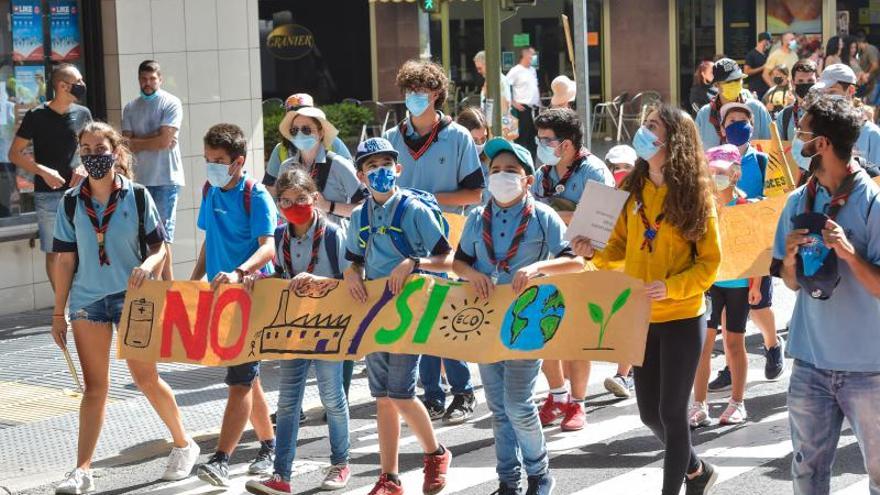 Manifestación contra Chira-Soria