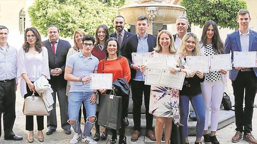 el joven felipe calvo romero se hace con la x olimpiada de economÍa