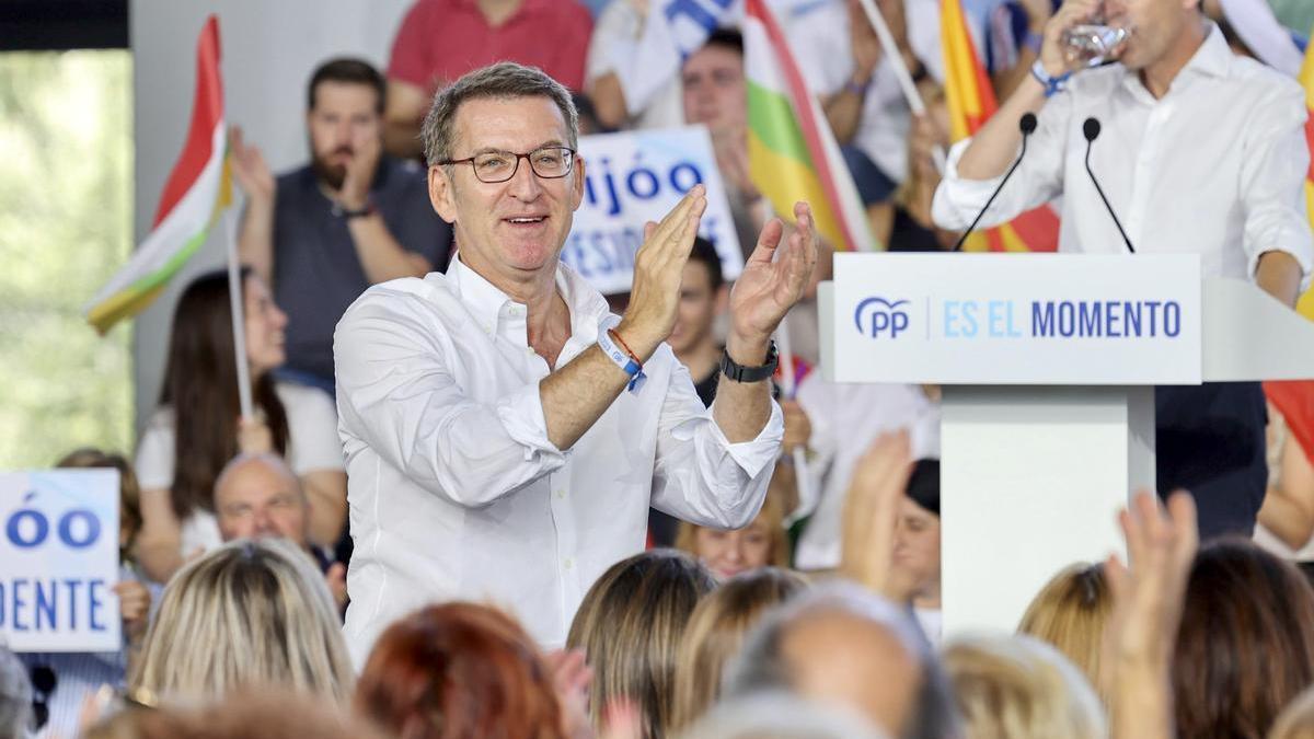 El candidato del PP a la Presidencia del Gobierno de España, Alberto Núñez Feijóo, participa en un acto público este sábado en Logroño.