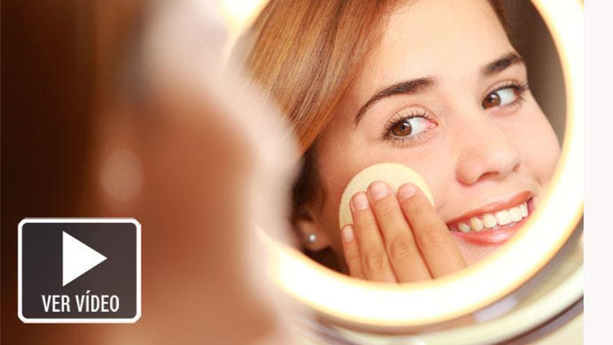 Sigue estos sencillos pasos para aplicarte la base cosmética.