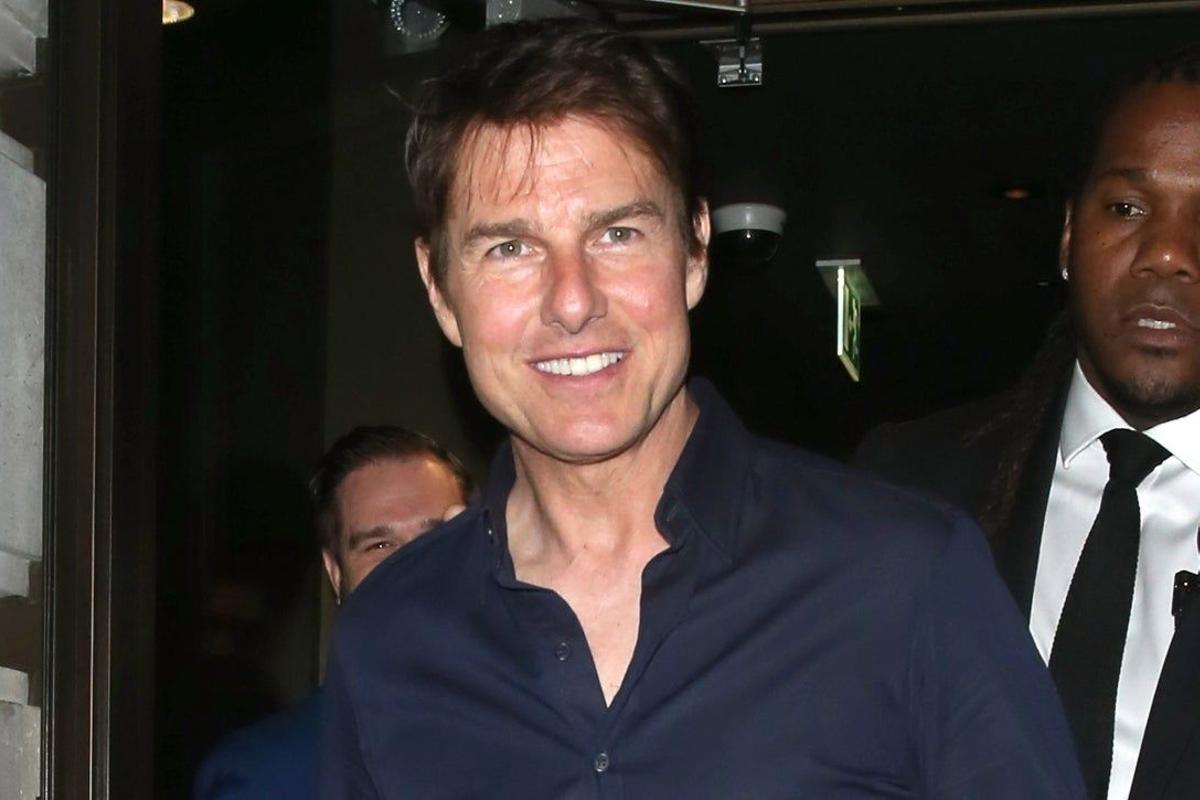 Tom Cruise escalando la fachada de la casa de Kate Hudson