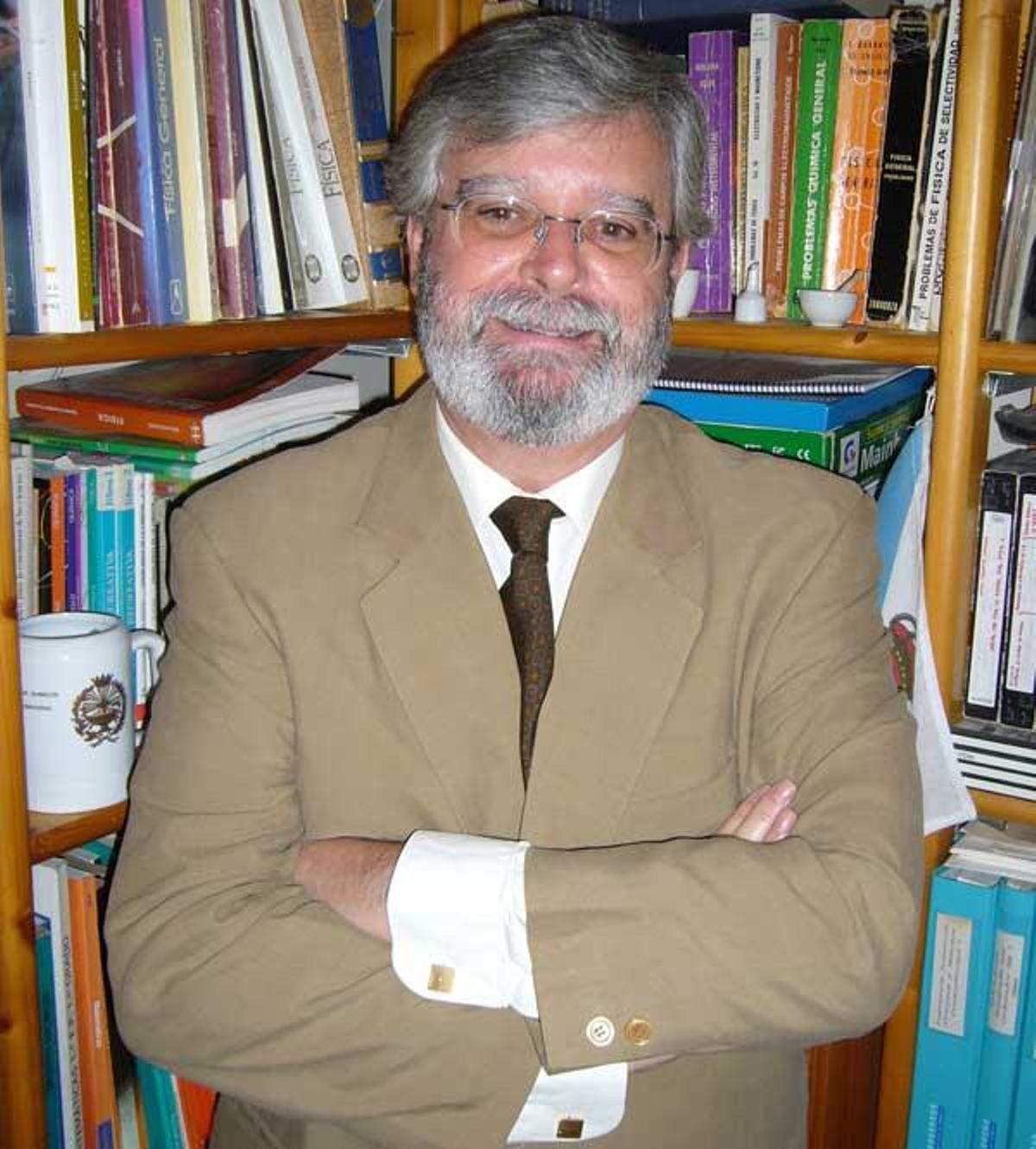 Antonio Macho, reelegido decano del Colegio de Químicos de Galicia