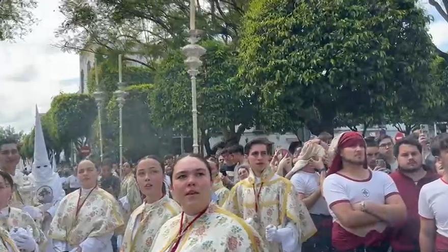 Vídeo | Salve a la Virgen de la Salud en la plaza de San Gonzalo