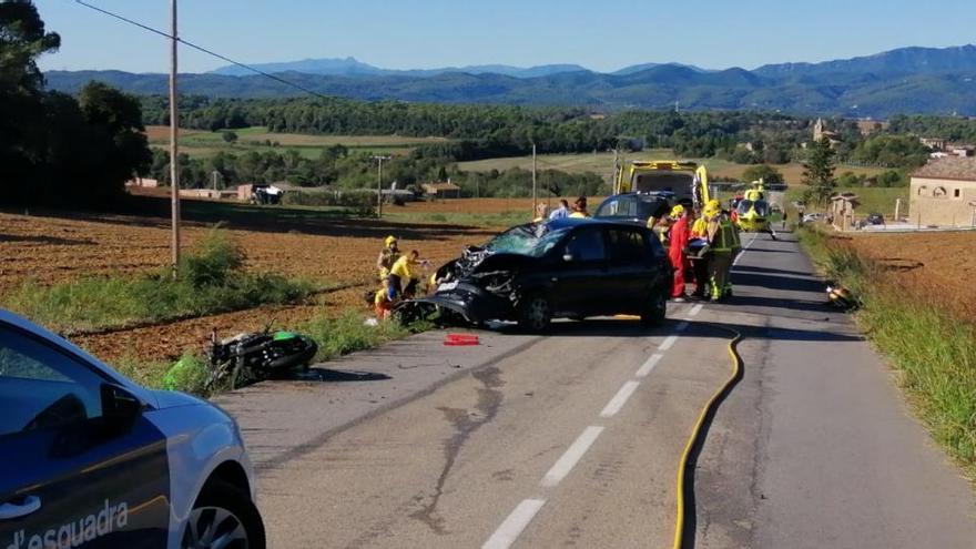 Mor un motorista en un xoc frontal a Vilademuls