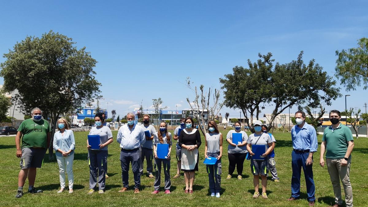 La alcaldesa, Xaro Miralles, visitó el parque junto a los ediles Agut y Sánchez y el director territorial de Labora.