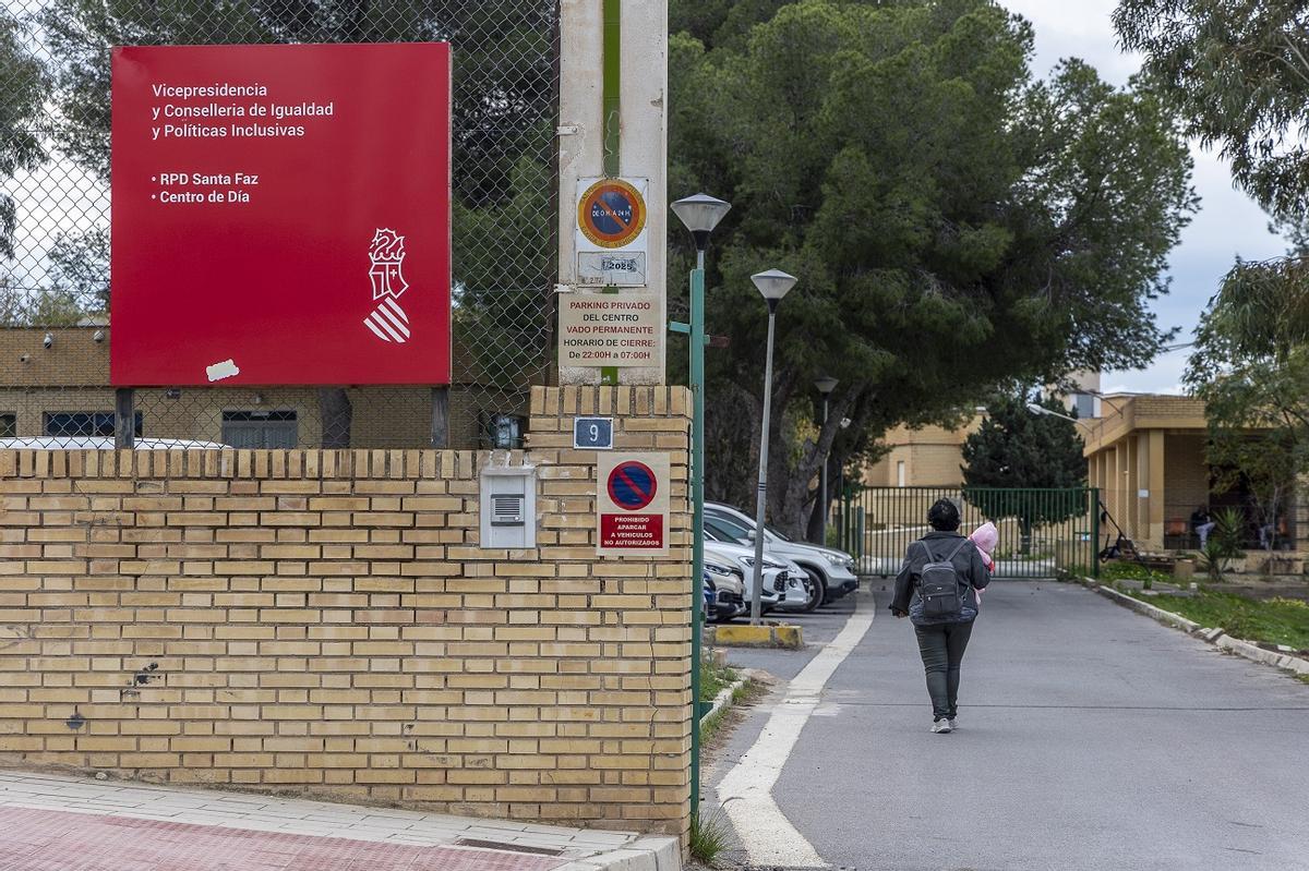 Exteriores de la residencia de personas con diversidad funcional Santa Faz