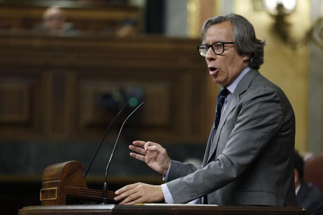 El PP acusa a Albares de desatender a dos españoles detenidos en Guinea Ecuatorial