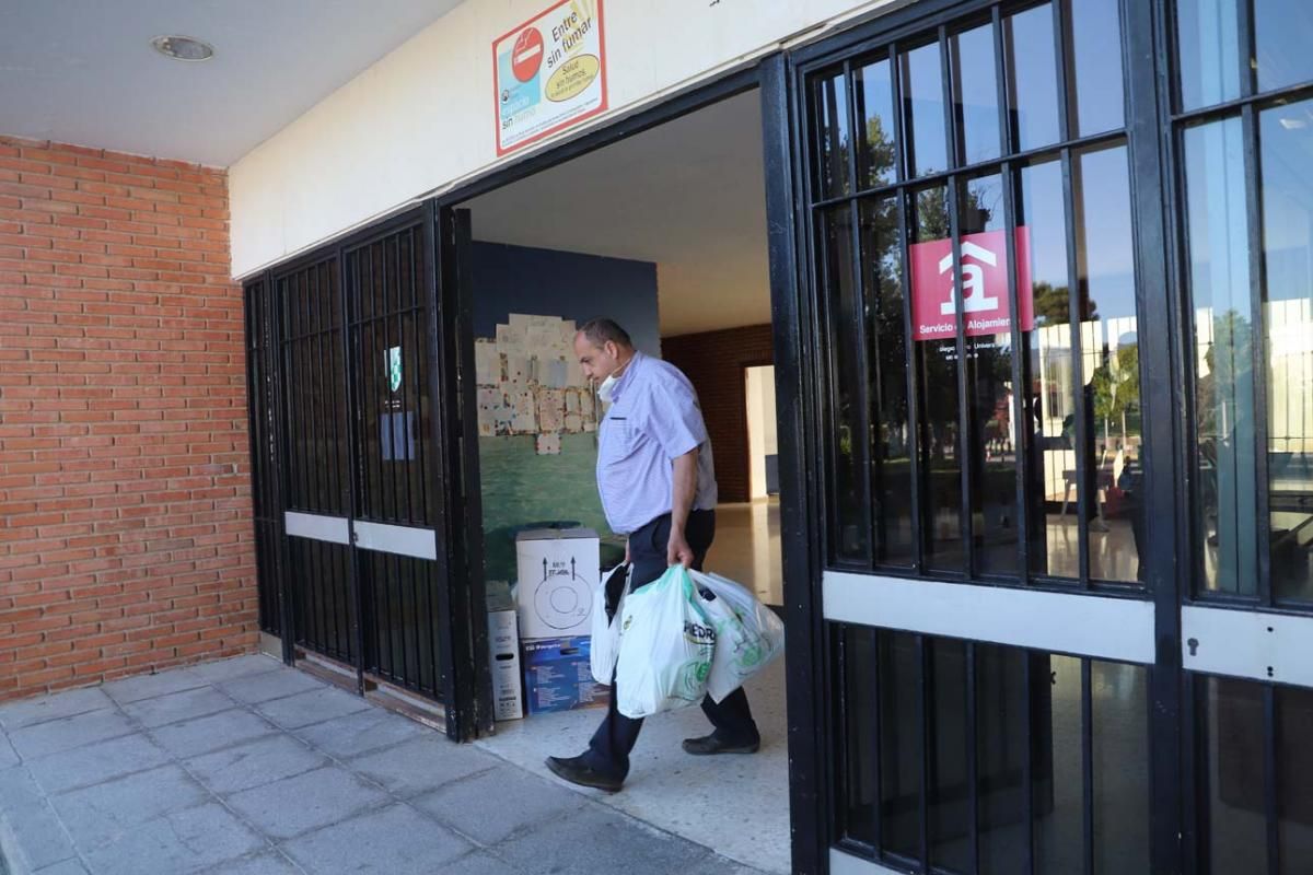 Cierra el colegio Séneca tras acoger a personas sin hogar durante el confinamiento