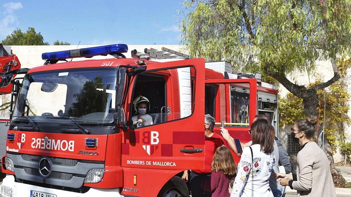 Homenaje al bombero Joan Cifuentes.