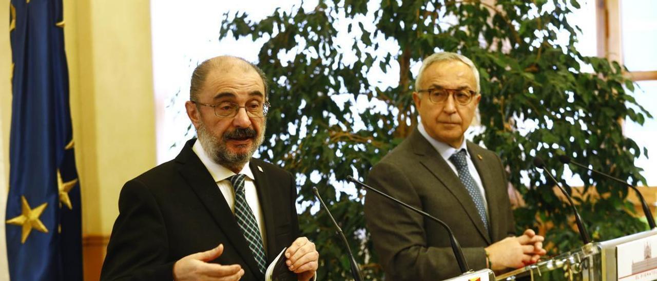 Javier Lambán y Alejandro Blanco comparecen tras una reunión en el Pignatelli en enero.