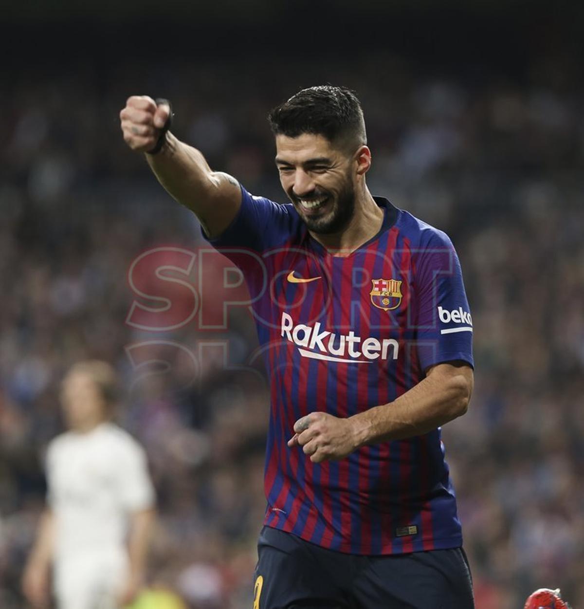 Luís Suárez eufórico tras marcar el tercer gol del Clásico de semifinal de Copa del Rey entre el Real Madrid y el FC Barcelona. Luís Suárez eufórico tras marcar el tercer gol del Clásico de semifinal de Copa del Rey entre el Real Madrid y el FC Barcelona.