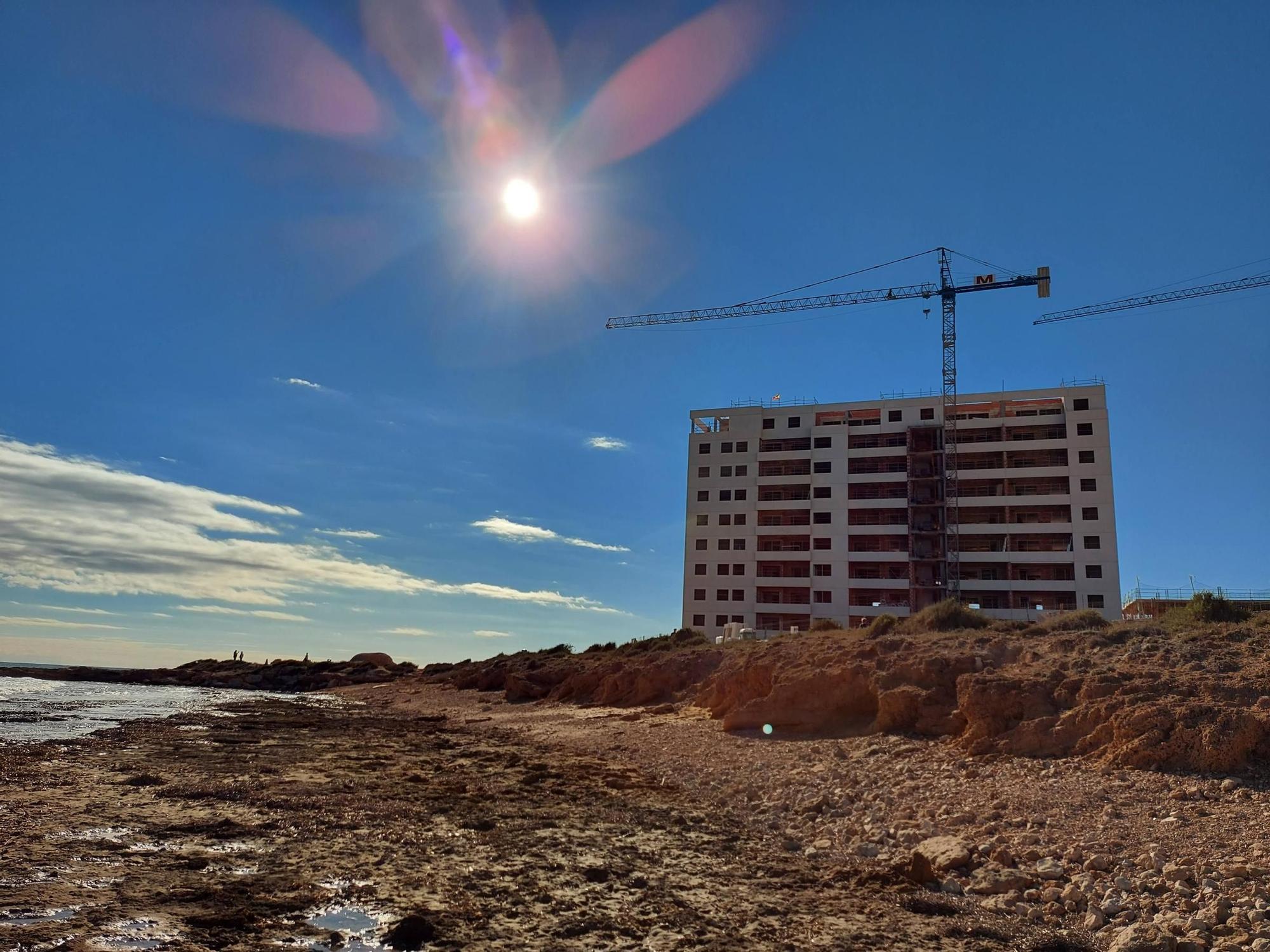 Cinco nuevos edificios de diez plantas en Punta Prima