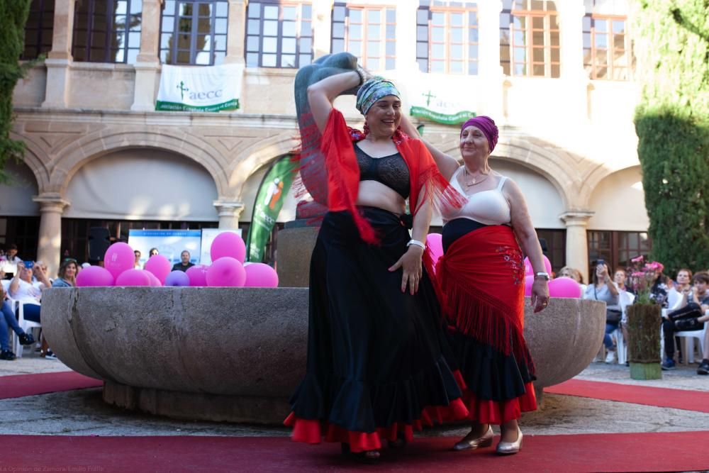 Desfile de lencería AECC