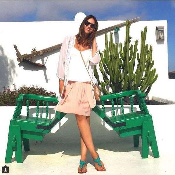 Helen Lindes disfruta de sus vacaciones en Lanzarote