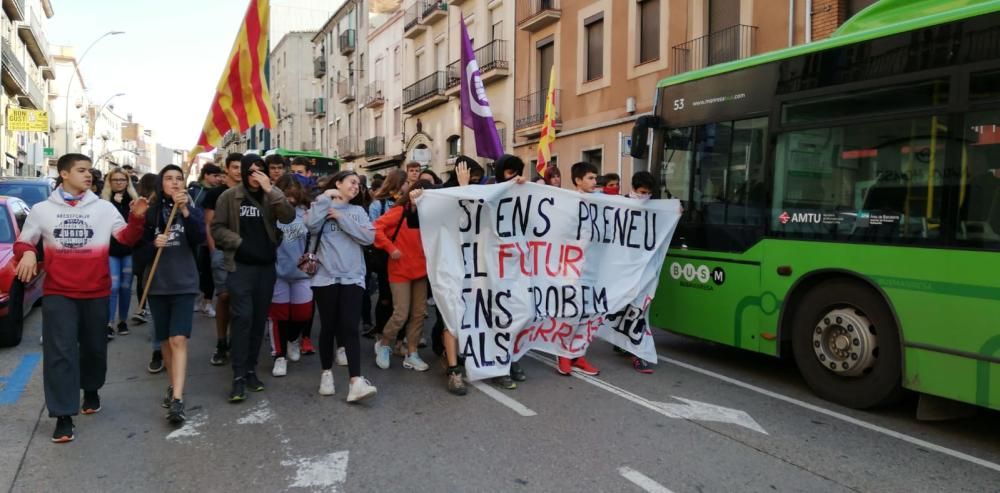 Nova manifestació d'estudiants a Manresa