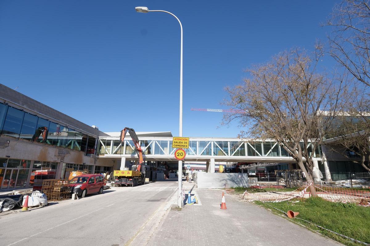Vista de la nueva pasarela que entrará en servicio en abril