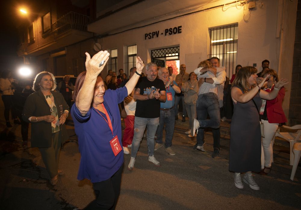 El PSPV-PSOE de Sagunt celebra en su sede una victoria histórica