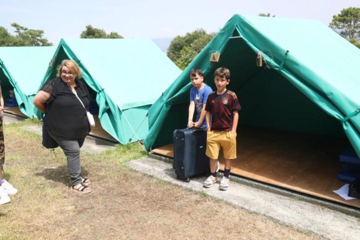 Los primeros 140 niños del campamento de A Lanzada 2026 ya duermen en O Grove.