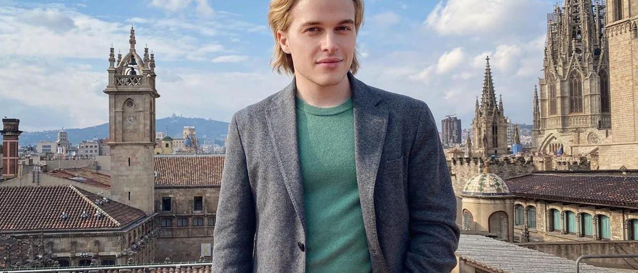 Ronan Farrow.