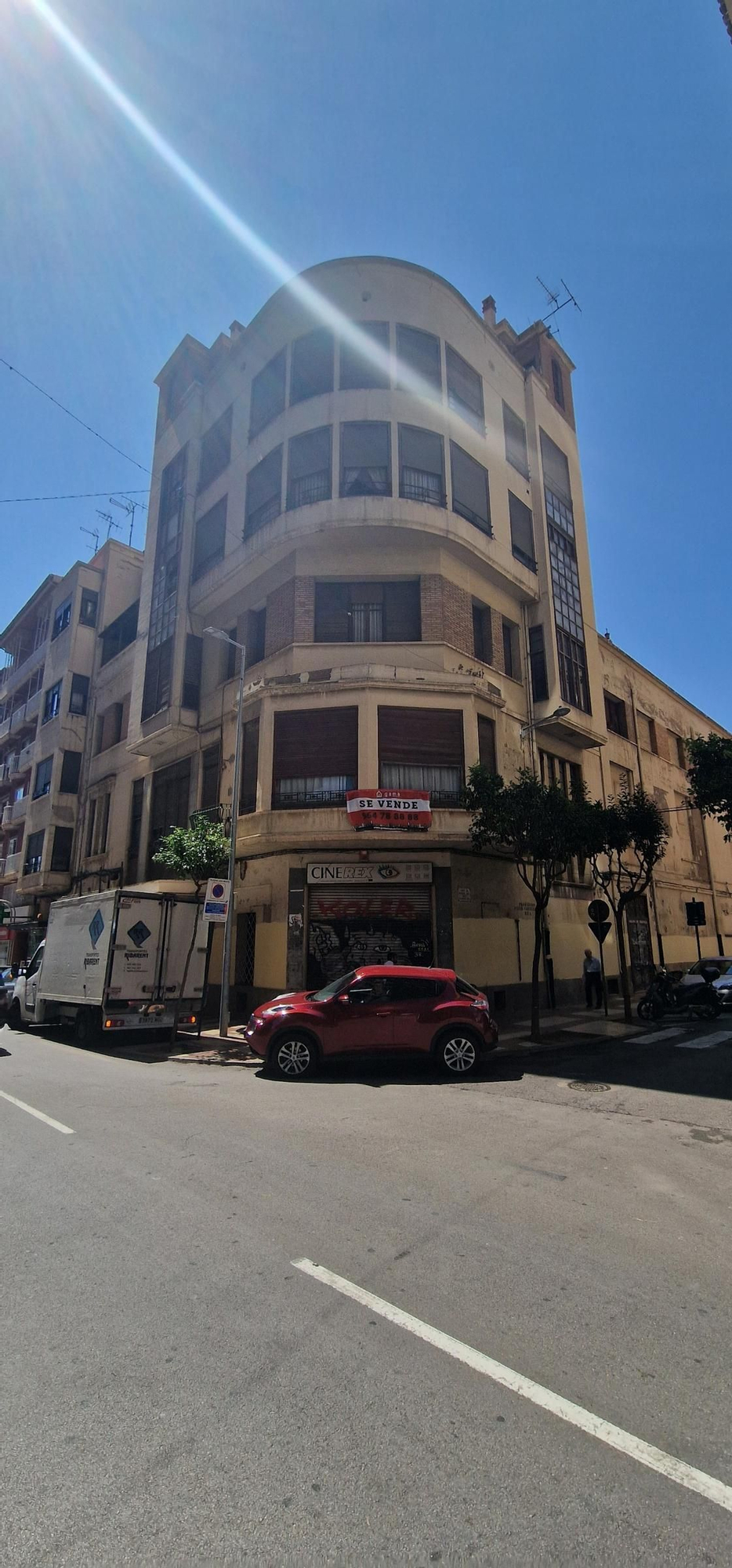El estado actual del antiguo Cine Rex, en imágenes