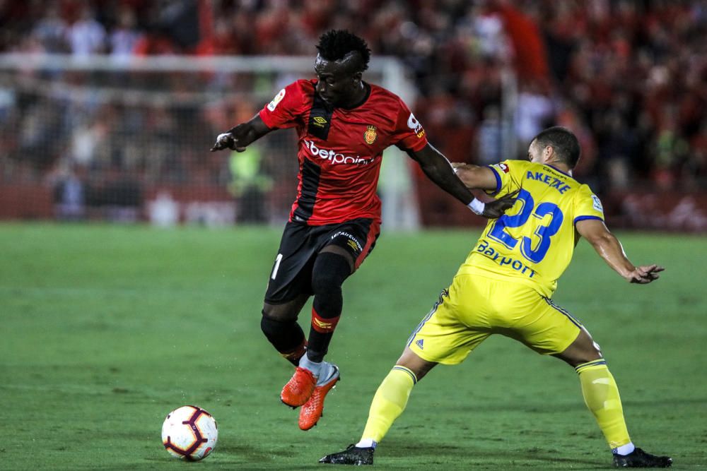 Real Mallorca besiegt in letzter Sekunde Cádiz