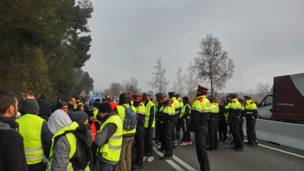 Talls de trànsit a la C-55, a Sant Vicenç