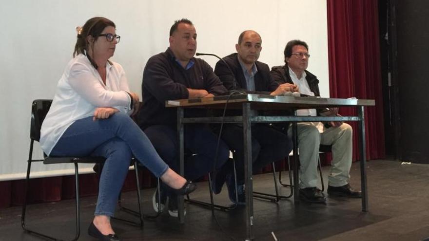 Un moment de l&#039;assemblea de socis del Palamós al Teatre la Gorga