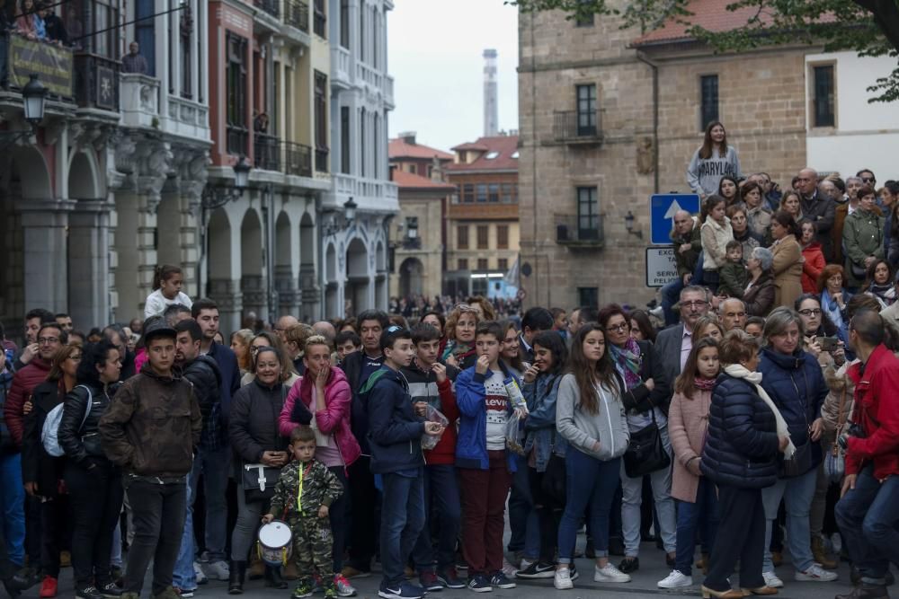 Procesión del Santo Encuentro en Avilés