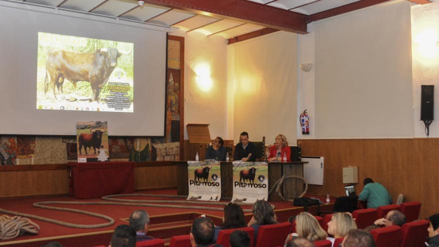 &quot;Lechugazo&quot;, durante su presentación en La Encomienda.