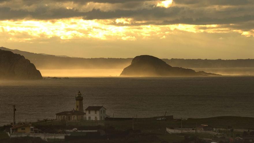 El Faro de Avilés cumple 160 años