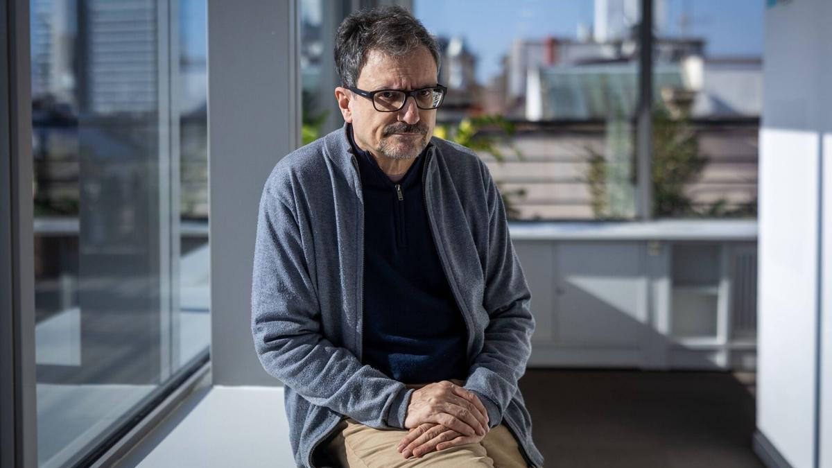 Albert Sánchez Piñol publica 'Las tinieblas del corazón'