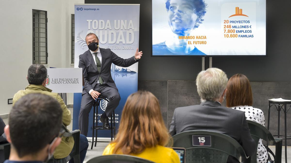 Augusto Hidalgo presenta el plan de vivienda de Las Palmas de Gran Canaria