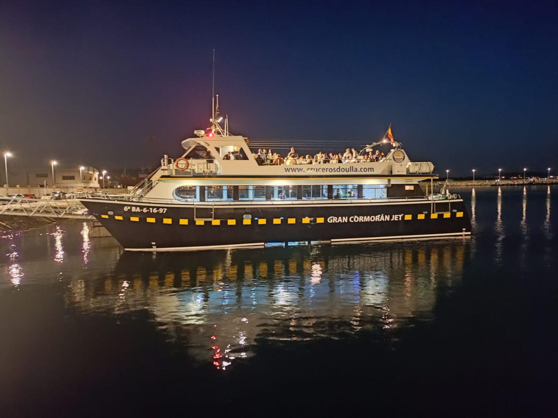 La ruta de «Viños singulares polo mar» a bordo del catamarán «Gran Cormorán Jet», esta tarde-noche.