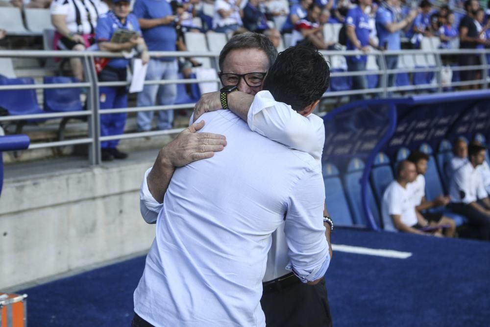 El partido entre el Real Oviedo y el Rayo Vallecano, en imágenes