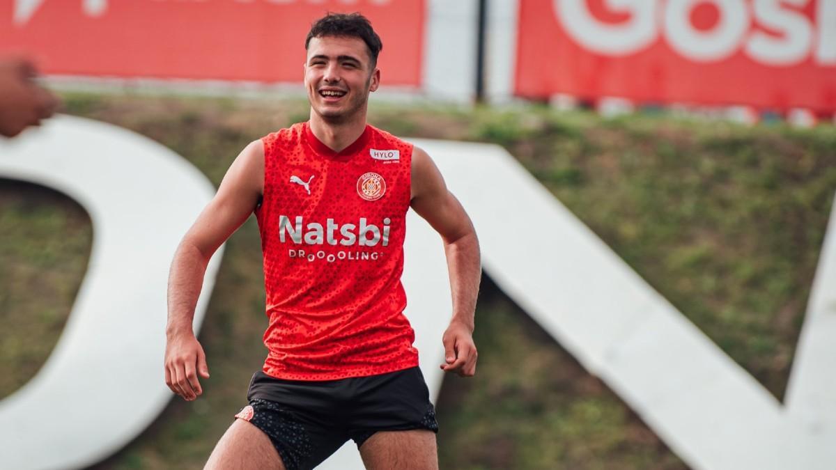 Arnau Martínez, durante un entrenamiento con el Girona