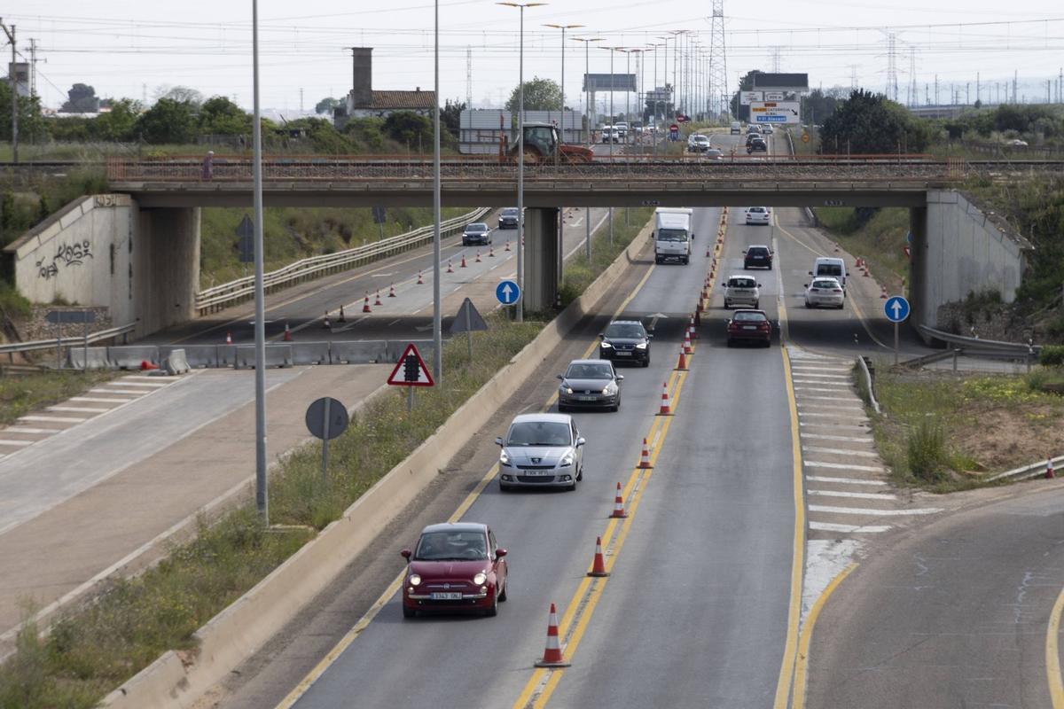 La CV-33 continúa con parte de la autovía restringida al tráfico.