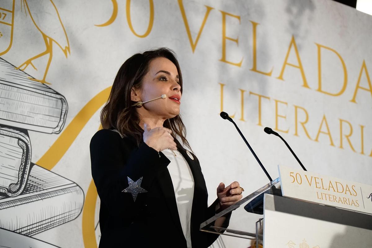 Carme Chaparro en la celebración de las 50 Veladas Liteararias de Maestral