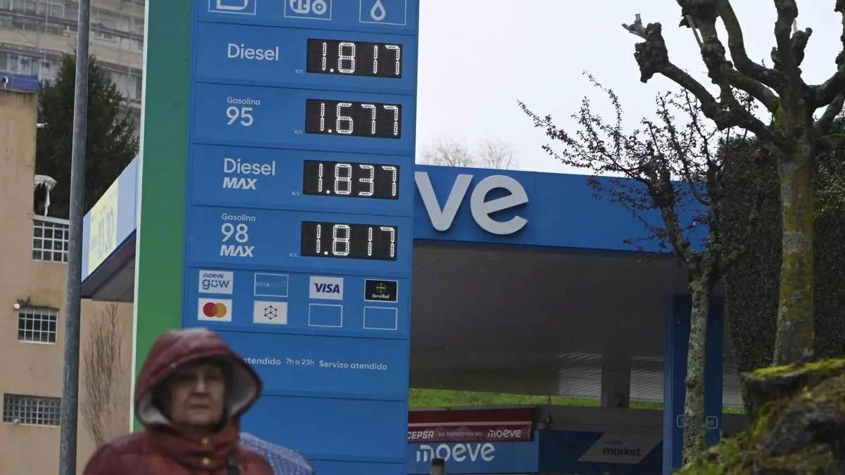 Panel de precios de una gasolinera de Vigo, esta semana.