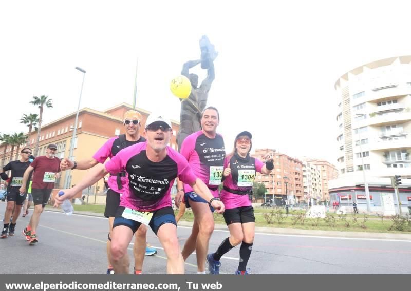 Atletas en el IX Marató BP de Castellón